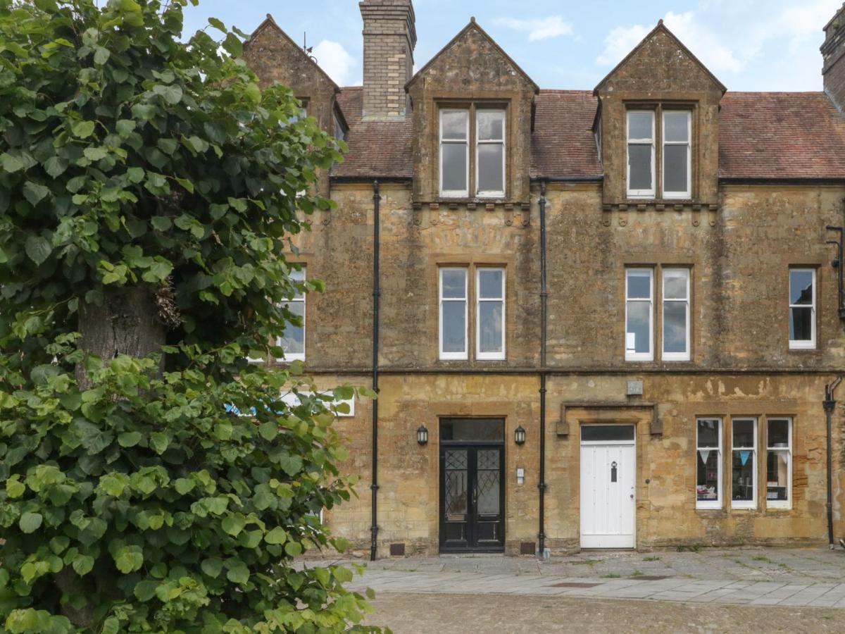 1 Abbey Court Sherborne (Dorset)